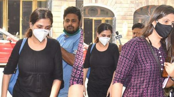 deepika padukone manager karishma আজ এনসিবি দপ্তরে করিশমা প্রকাশ।