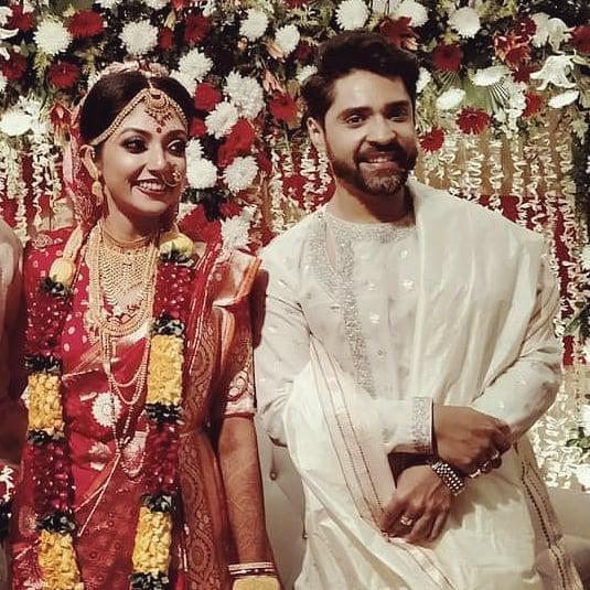 gourab devlina marriage সদ্য বিবাহিত গৌরব-দেবলীনা।