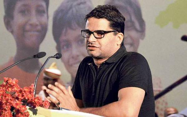 prashant kishor ছবিতে প্রশান্ত কিশোর।
