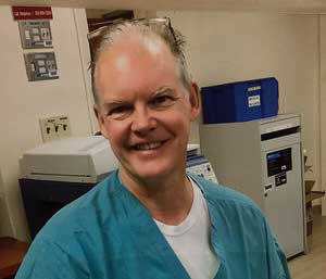 Dr. Gregory Michael গ্রেগরি মাইকেল, স্ত্রী হেডির ওয়াল থেকে