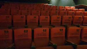prachi cinema hall বসার চেয়ারে লাগানো হয়েছে আরামদায়ক গদি