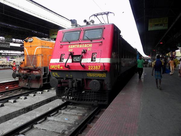 howrah station engine